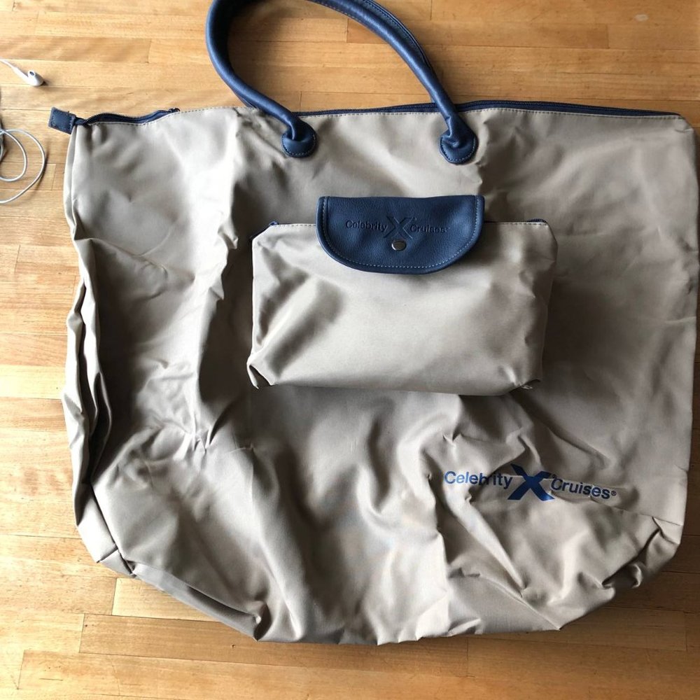 Celebrity Cruises Large Shoulder Zipper Bag w Pouch 2 pc set